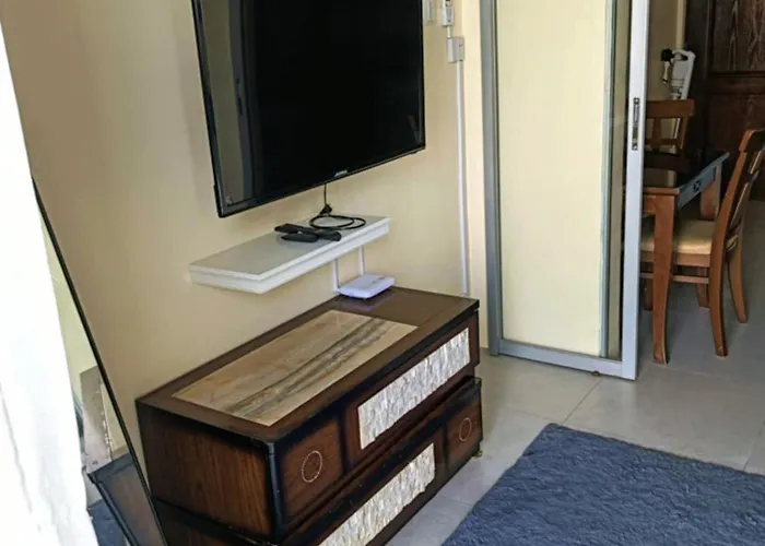 3 Night Getaway & Sea View With Balcony Near Ayala Appartement *