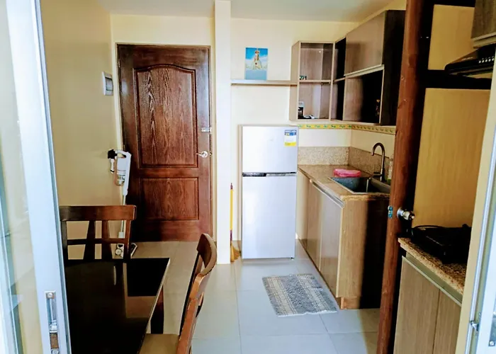 3 Night Getaway & Sea View With Balcony Near Ayala * Cebu